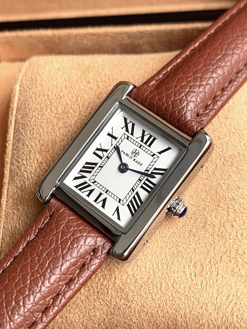 Elegant Lady's Quartz Wristwatch in Brown Leather