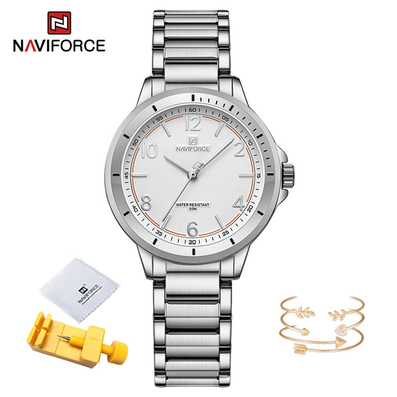 Stainless Steel Quartz Watch with Bracelet, Fashionable, for Women