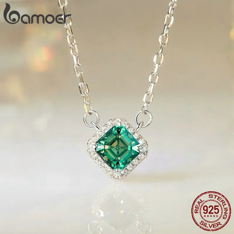 925 Sterling Silver 0.30ctw Moissanite Pendant Necklace for Women