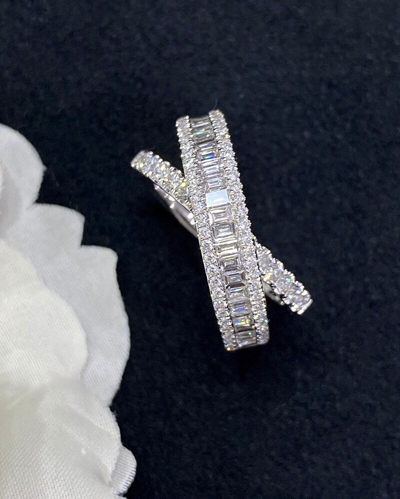 18K White Gold 1.22 ct Diamond Intersection Design Ring for Women