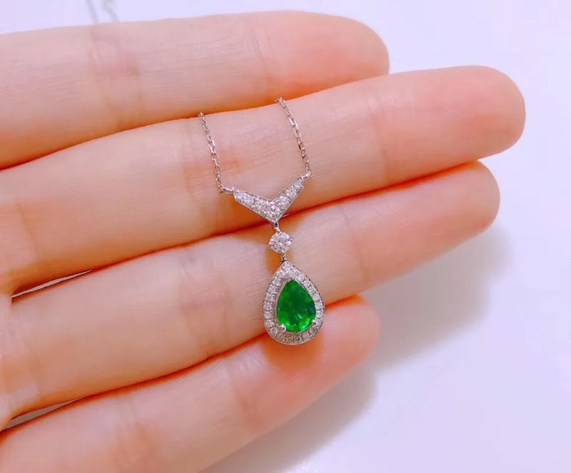 Sterling Silver Natural Emerald Fine Jewelry Pendant for Women