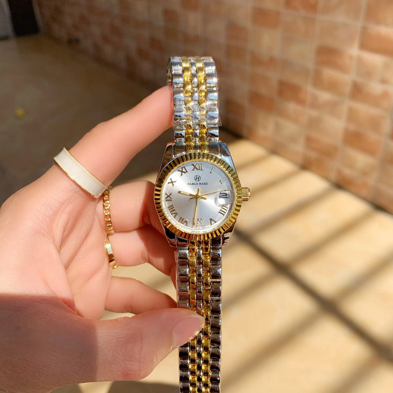 Luxury Oyster-Style Women's Designer Watch with Date Feature & Gold Finish