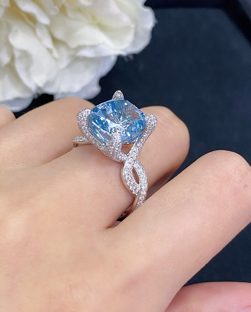 18K White Gold Aquamarine Ring for Women