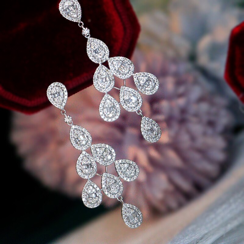 18K White Gold Diamond Dangle Earrings for Women