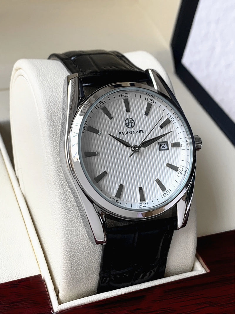 Luxury Men's Quartz Watch with Waterproof Date Feature & Stainless Steel Strap