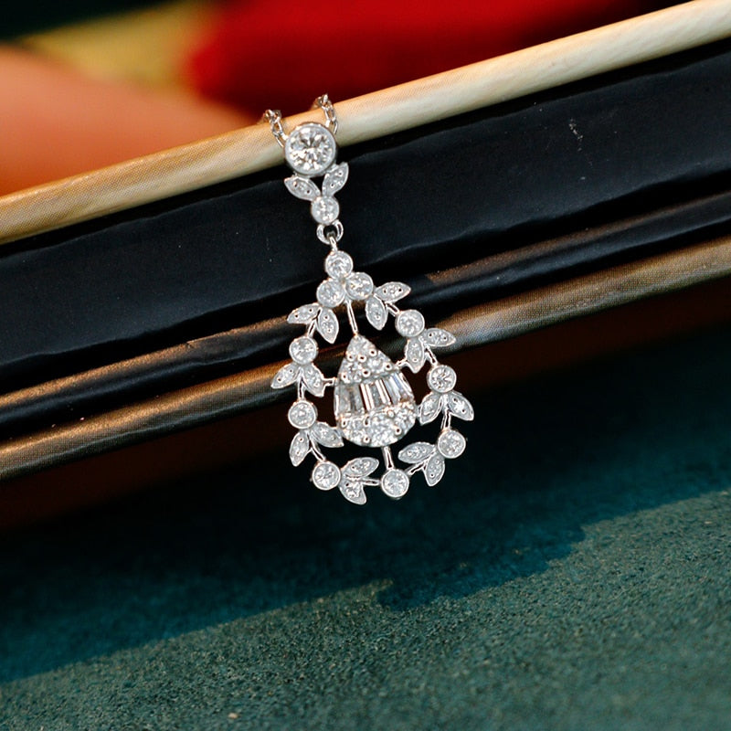 18K White Gold Natural Diamond Teardrop Pendant for Her