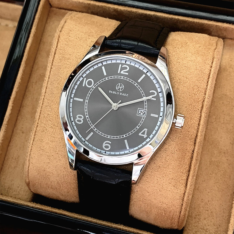 Luxury Man's Black Leather Wristwatch with Quartz Movement and Date Display.