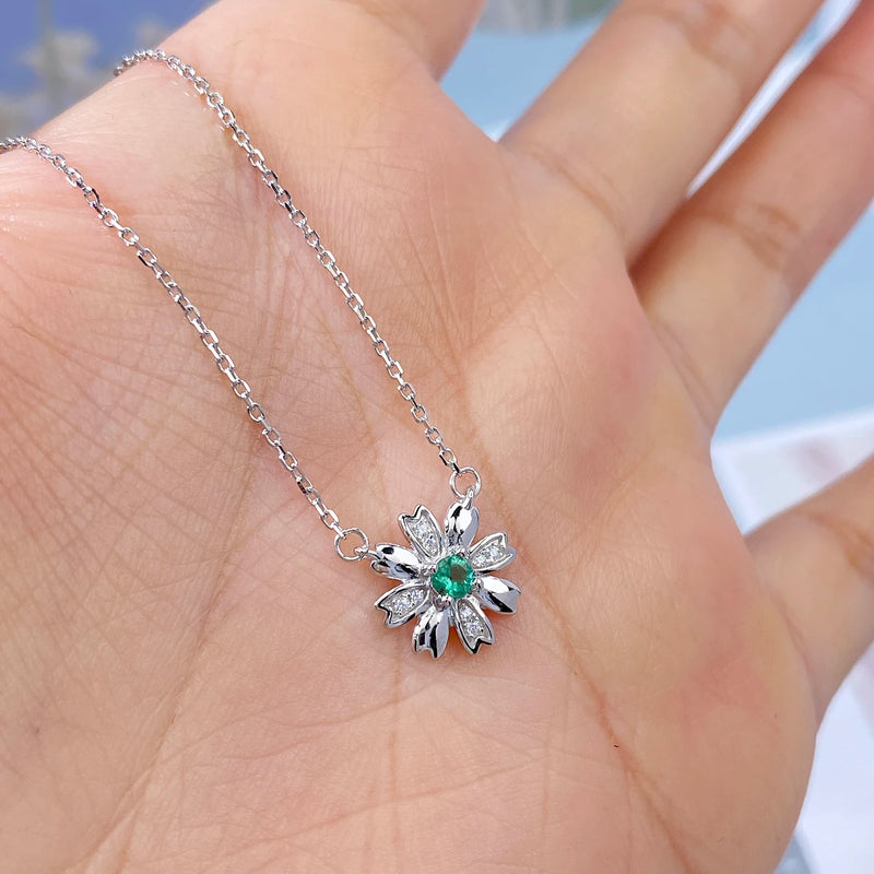 925 Sterling Silver Emerald Chrysanthemum Pendant Necklace for Women