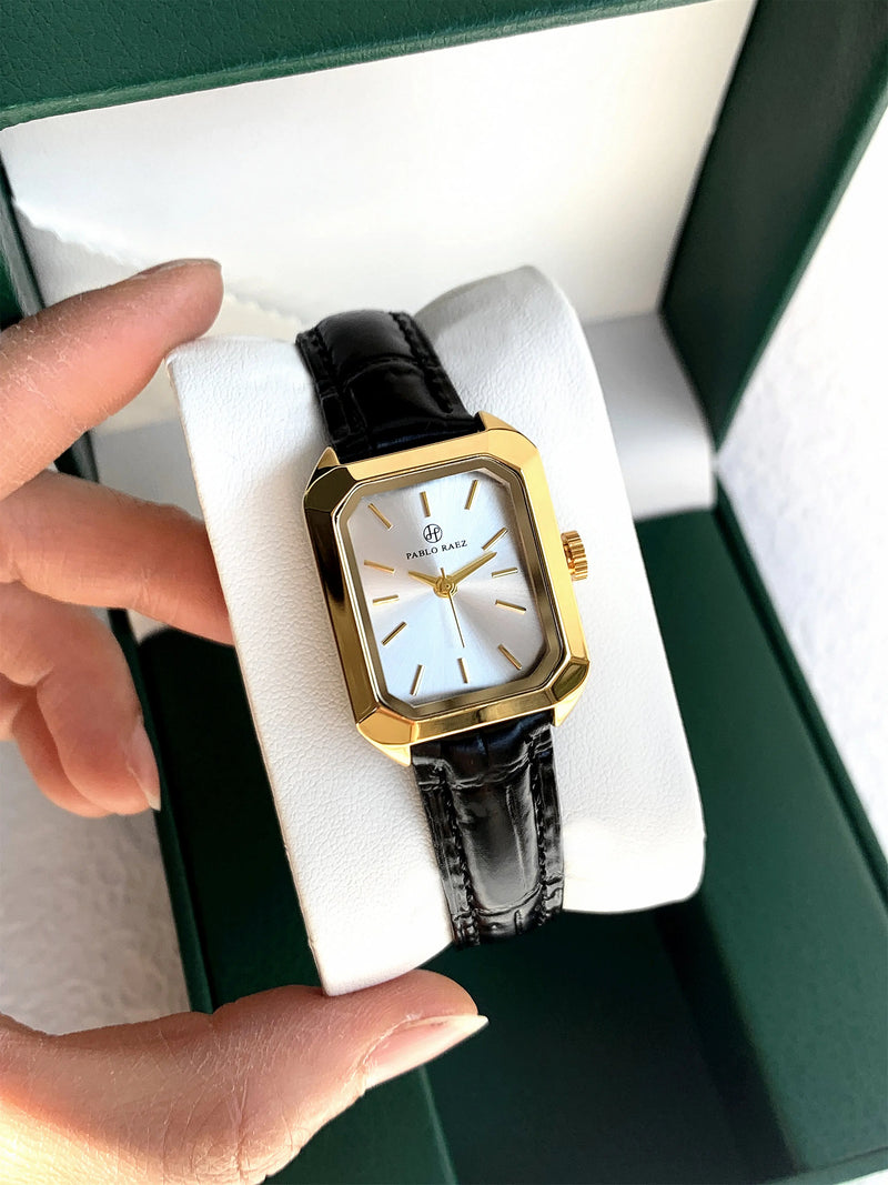 Luxury Women's Square Gold Wristwatch with Leather Band - Fashionable Quartz Clock.