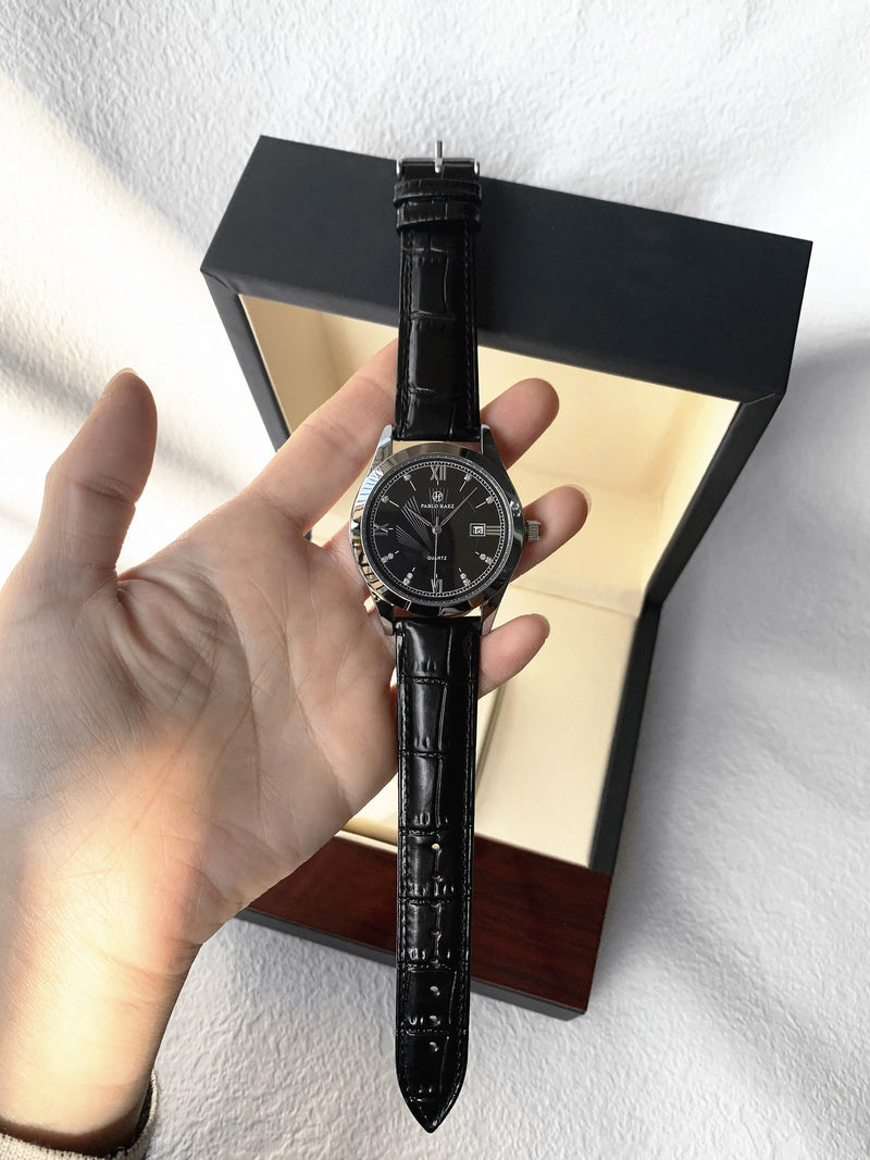 Luxury Waterproof Diamond Date Leather Watch for Men