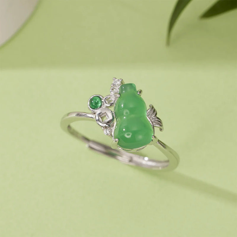 Solid Silver Gourd Chalcedony Ring for Woman