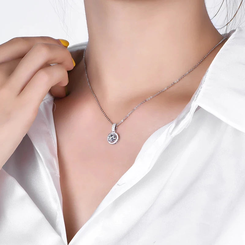 925 Sterling Silver Moissanite Pendant Necklace for Women