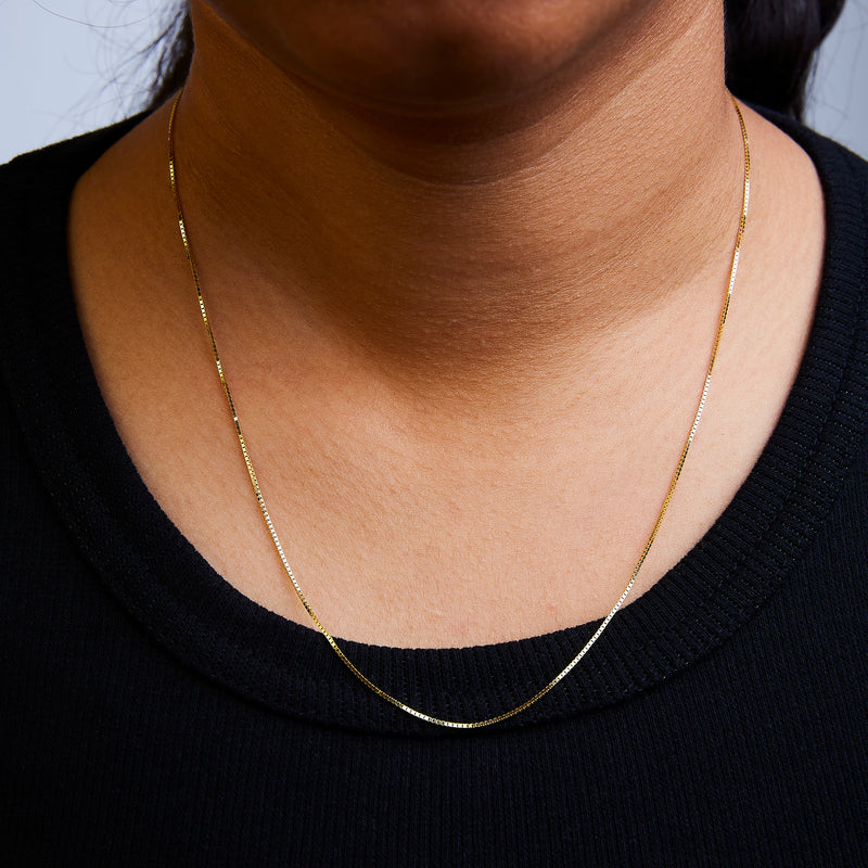 Solid 14K Yellow Gold 0.75mm Classic Box Chain Necklace. Unisex Chain - Size 16 Inches