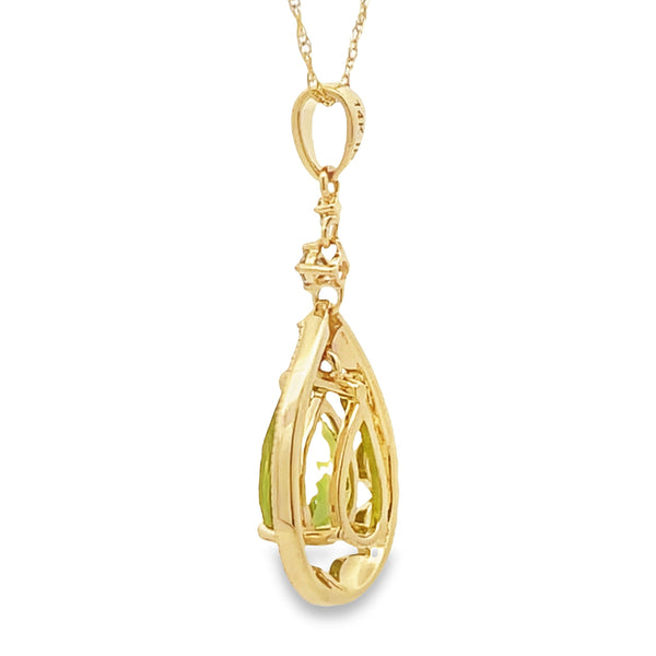 Peridot Diamond Fashion Pendants 14KT Yellow Gold