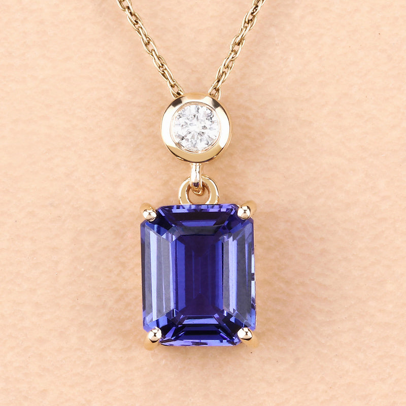 2.62 Carat Genuine Tanzanite and White Diamond 14K Yellow Gold Pendant