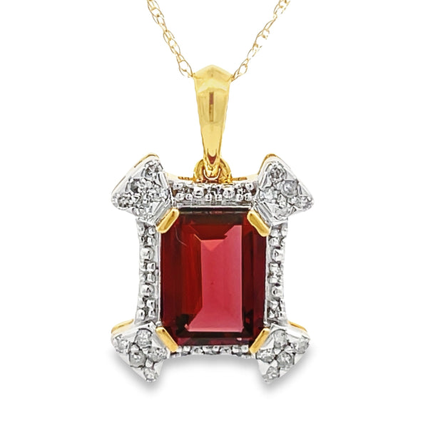 1.87ct Garnet Diamond Fashion Pendants 10KT Yellow Gold