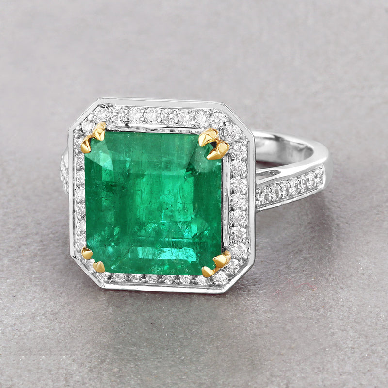 IGI Certified 5.46 Carat Genuine Zambian Emerald and White Diamond 14K Yellow & White Gold Ring