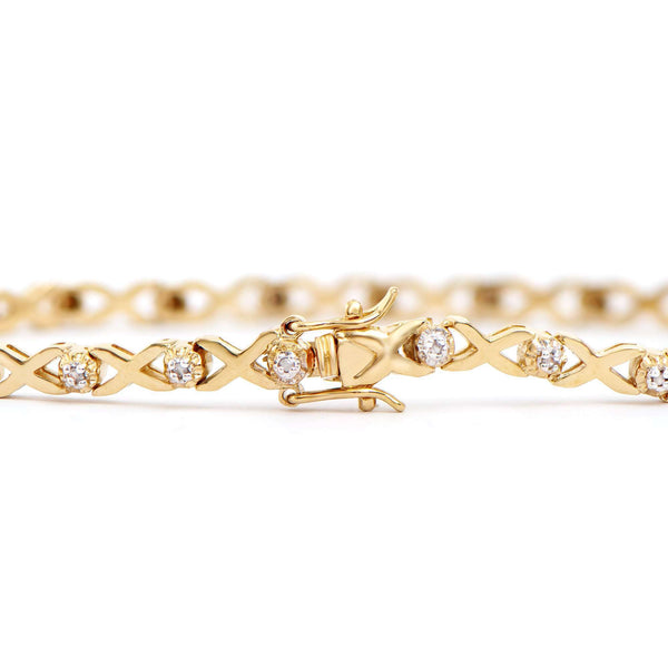 0.2 ctw Diamonds 18K Gold Plated Designer Bracelet