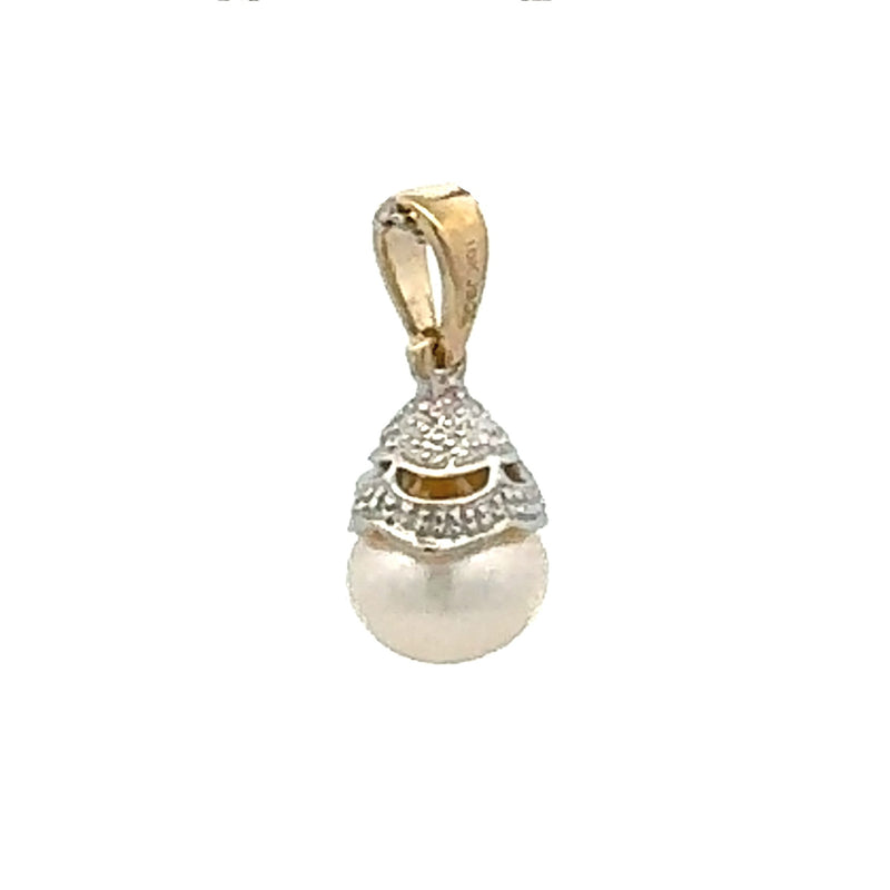 Genuine FW Pearl Fashion Pendants 10KT Yellow Gold