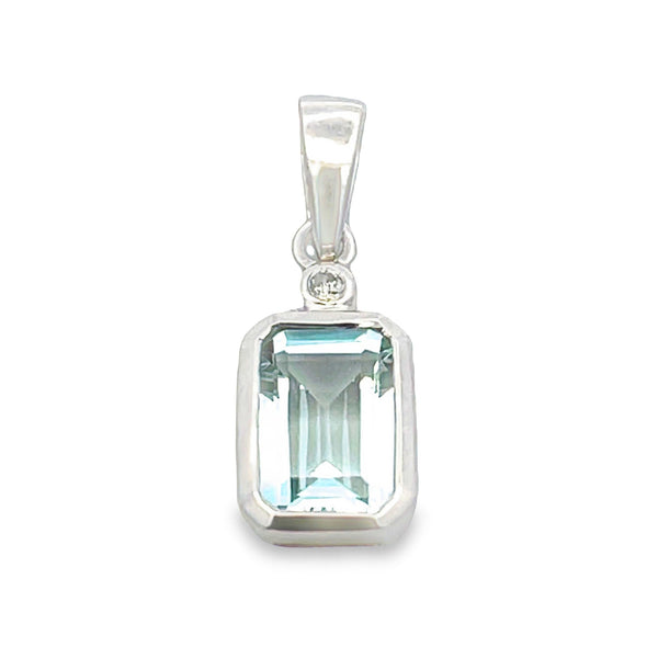 Aquamarine Diamond Fashion Pendants 10KT White Gold