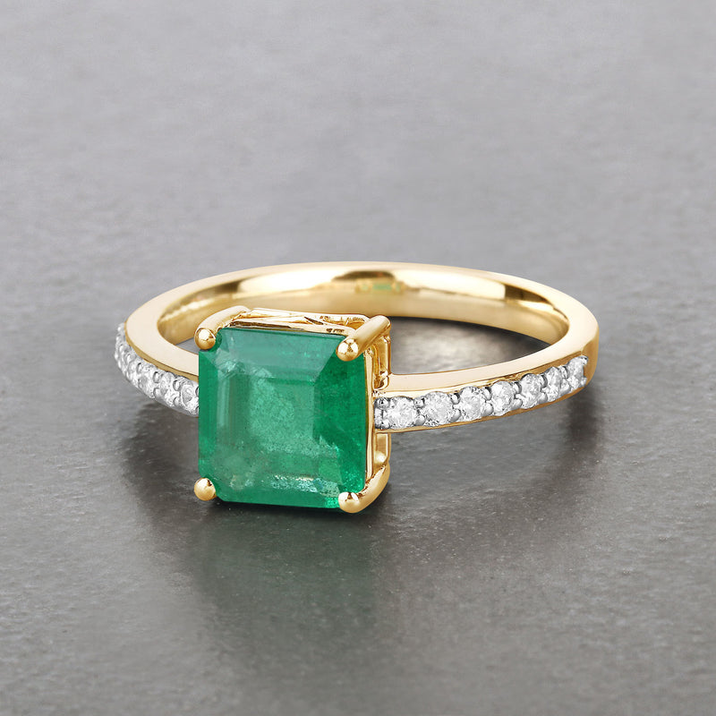 IGI Certified 1.87 Carat Genuine Zambian Emerald and White Diamond 14K Yellow Gold Ring