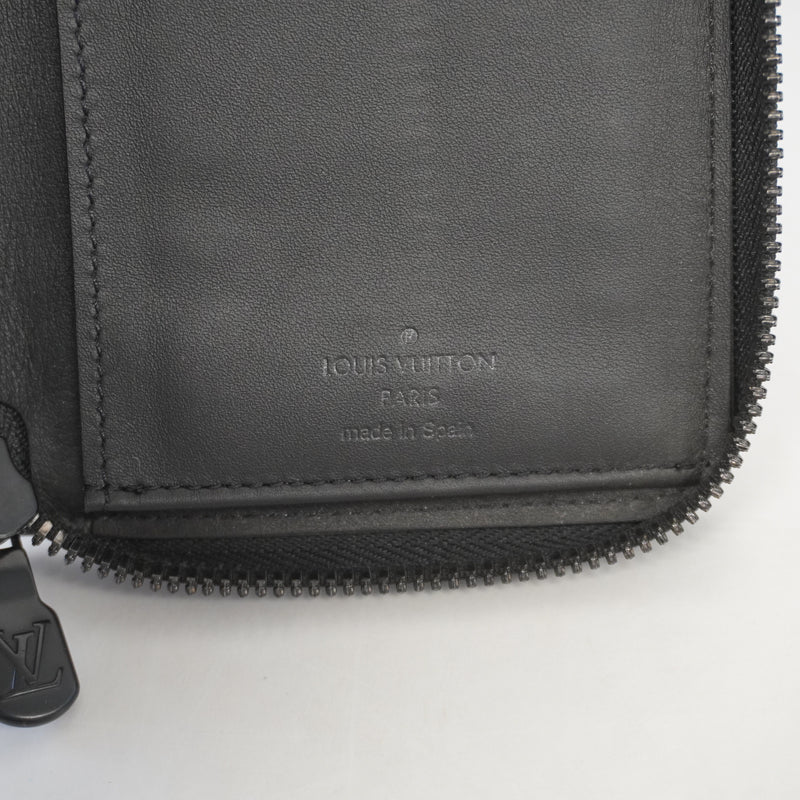 Auth Louis Vuitton Monogram Shadow Zippy Wallet Vertical M62902 Mens Long Wallet (bi-fold) Noir