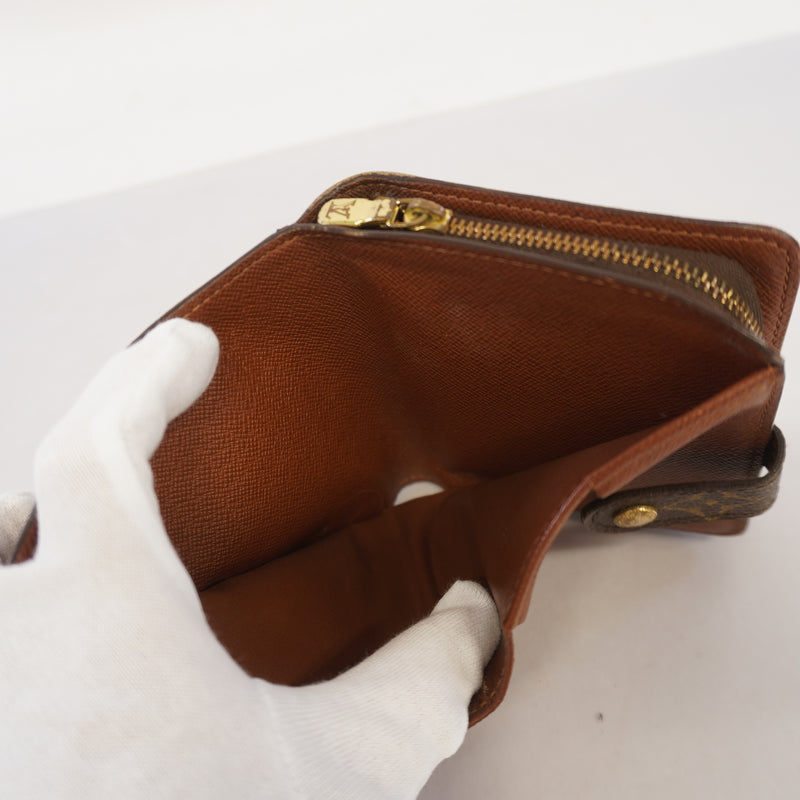 Auth Louis Vuitton Monogram Compact Zip M61667 WomenUnisexMen Wallet (bi-fold)