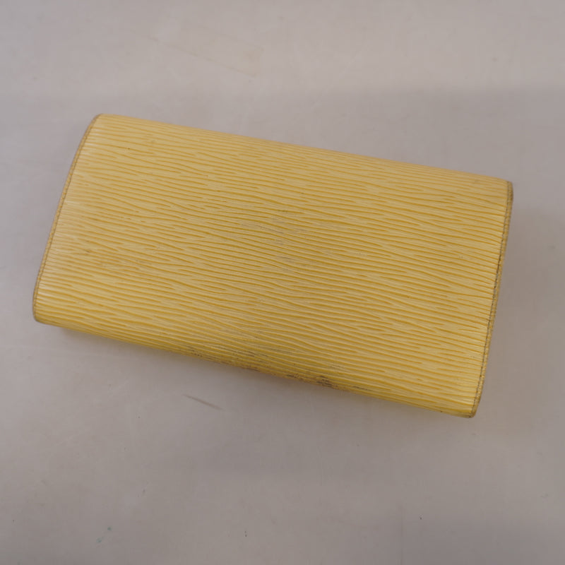 Auth Louis Vuitton Bi-Fold Wallet Epi Pochette Portomone Credit M6357A Vanilla