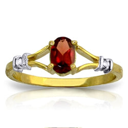 Radiant Aura: 0.46 Carat 14K Solid Yellow Gold Garnet Diamond Ring