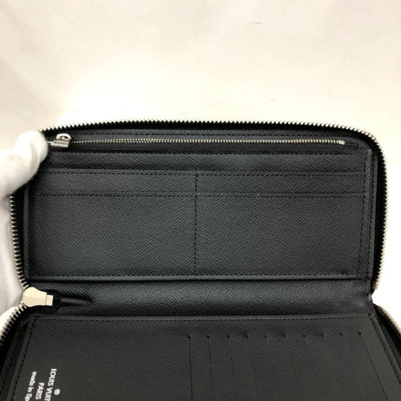 LOUIS VUITTON Louis Vuitton Long Wallet M30503 Zippy Vertical Noir Taiga LV Round Leather Mens
