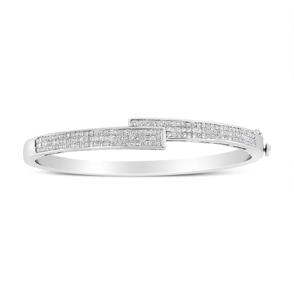 14K White Gold 2 1/4 ct. TDW Diamond Cross-over Bangle Bracelet (H-I SI1-SI2)