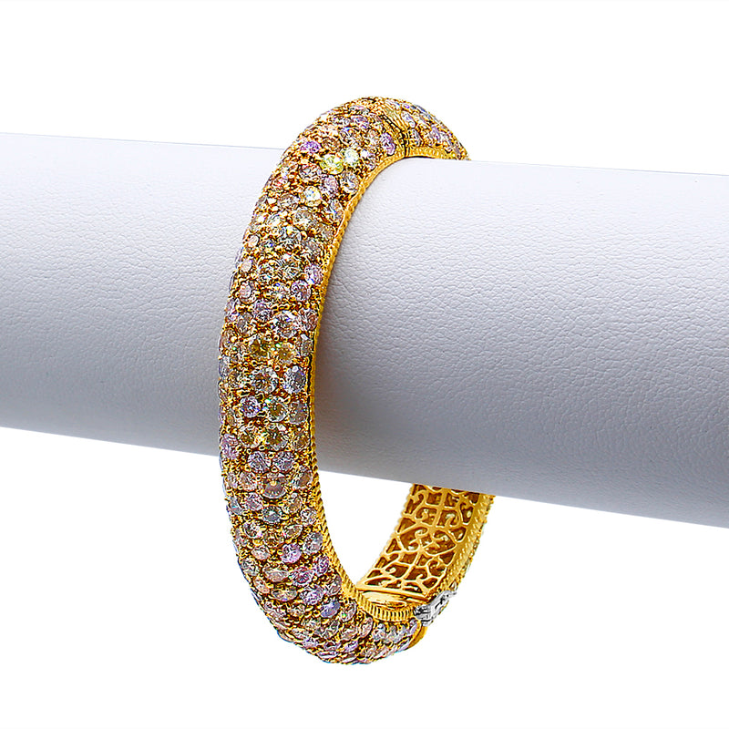 18K Yellow Gold 32.0 Cttw Mixed Diamond Color Multi Row Art Deco Style Milgrain Bangle (Mixed Color VS2-SI1 Clarity)