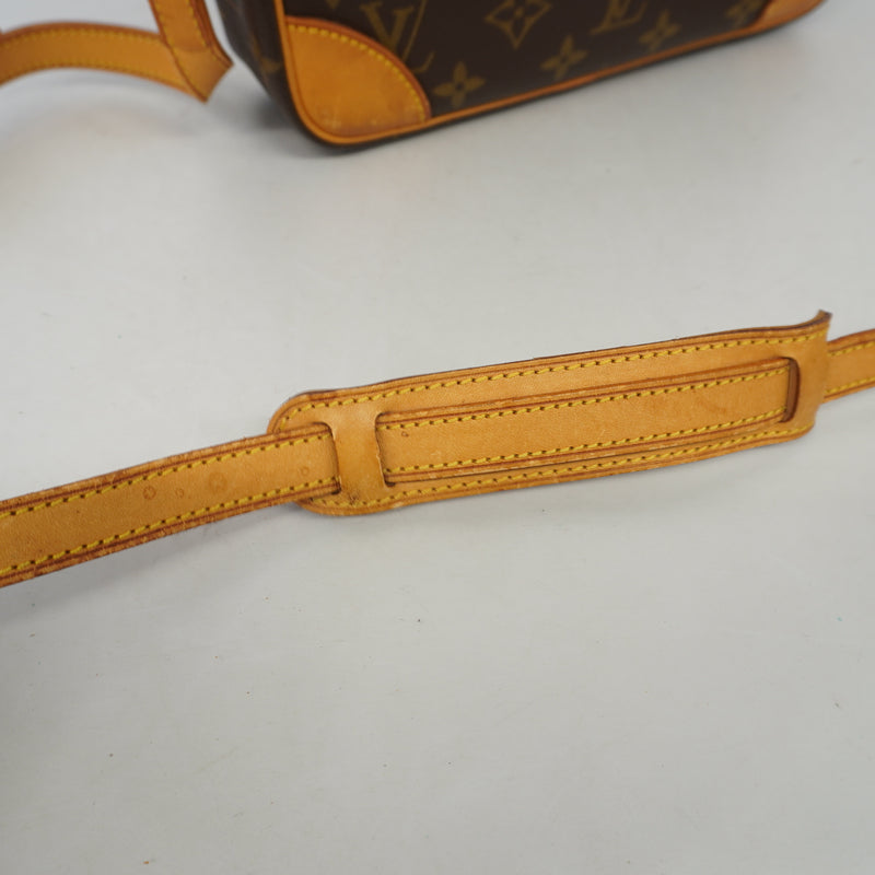 Auth Louis Vuitton Shoulder Bag Monogram Trocadero 23 M51276