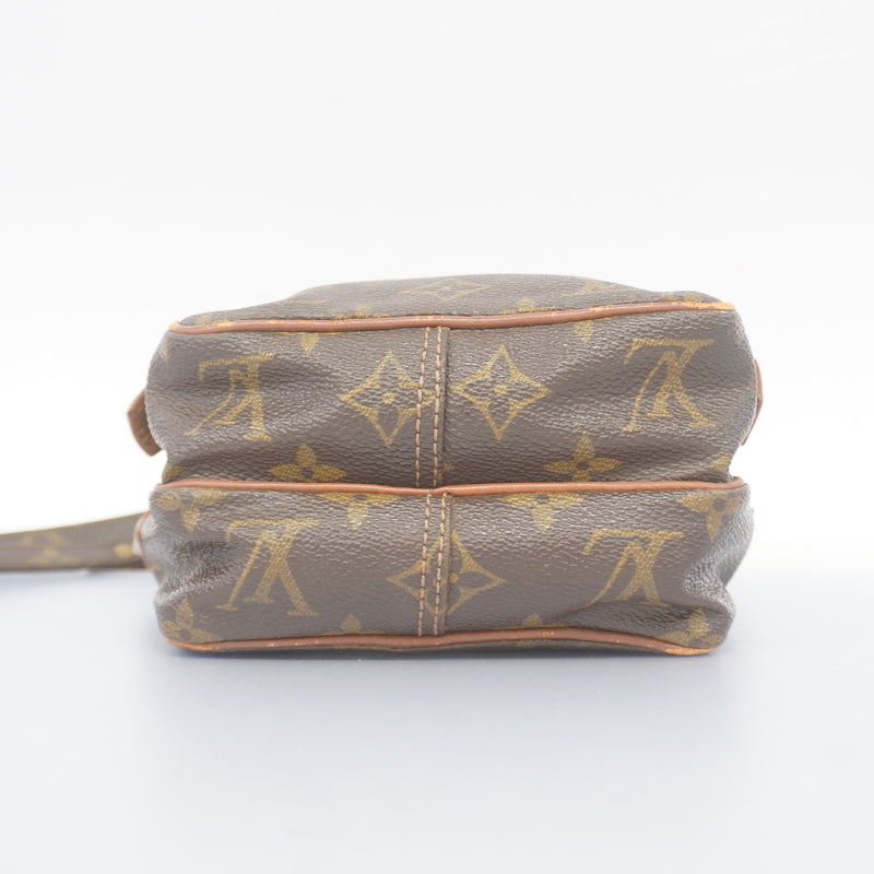 Auth Louis Vuitton Shoulder Bag Monogram Minia Amazon M45238