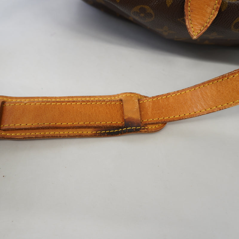 Auth Louis Vuitton Shoulder Bag Monogram Saumur 35 M42254