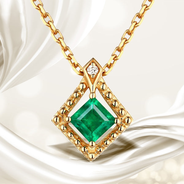 14k Yellow Gold 0.35ct Green Emerald Pendant for Women