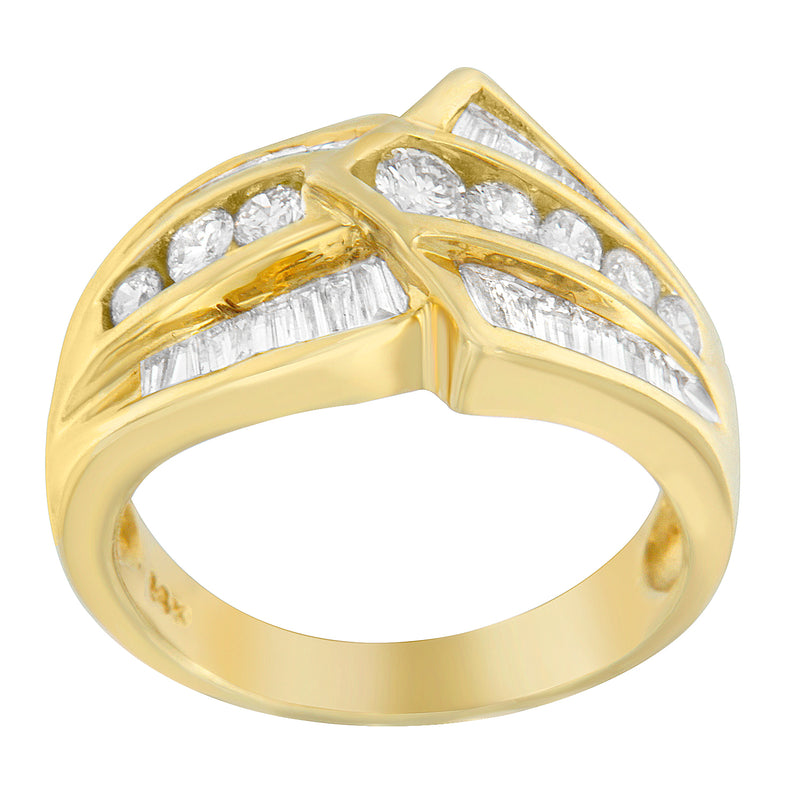 14K Yellow Gold 1 3/8 ct. TDW Round and Baguette-cut Diamond Ring (H-I SI2-I1)
