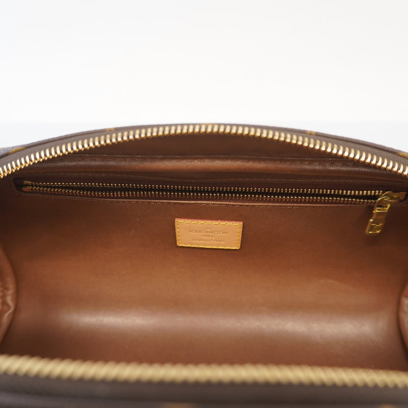 Auth Louis Vuitton Monogram Dop Kit M51164 Womens Pouch Monogram