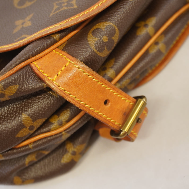 Auth Louis Vuitton Monogram Saumur 30 M42256 Womens Shoulder Bag