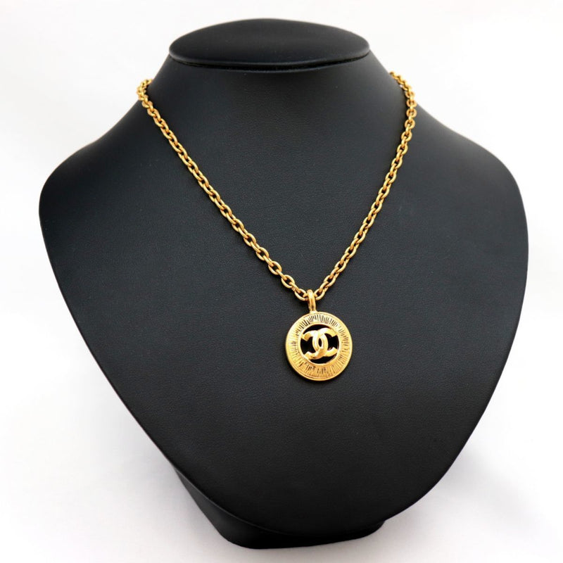 Chanel Round Coco Mark Pendant Chain Necklace Womens Gold