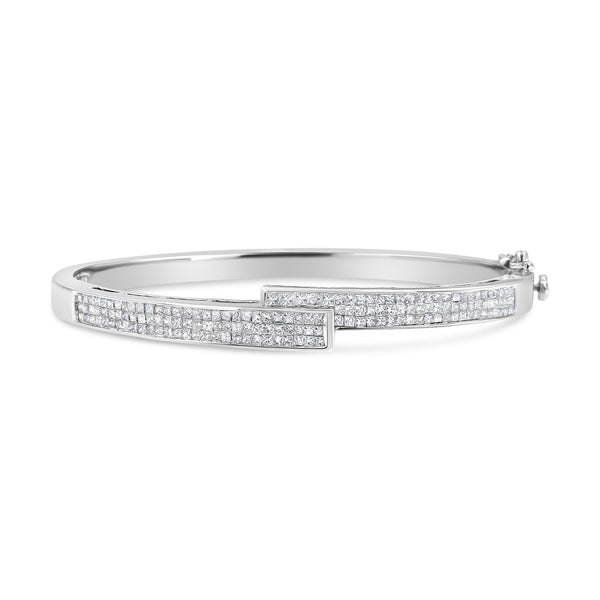 14K White Gold 2 1/4 ct. TDW Diamond Cross-over Bangle Bracelet (H-I SI1-SI2)