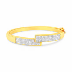 14K Yellow Gold Princess Cut Diamond Double-Buckle Bangle Bracelet (3.42 cttw H-I Color SI1-SI2 Clarity)