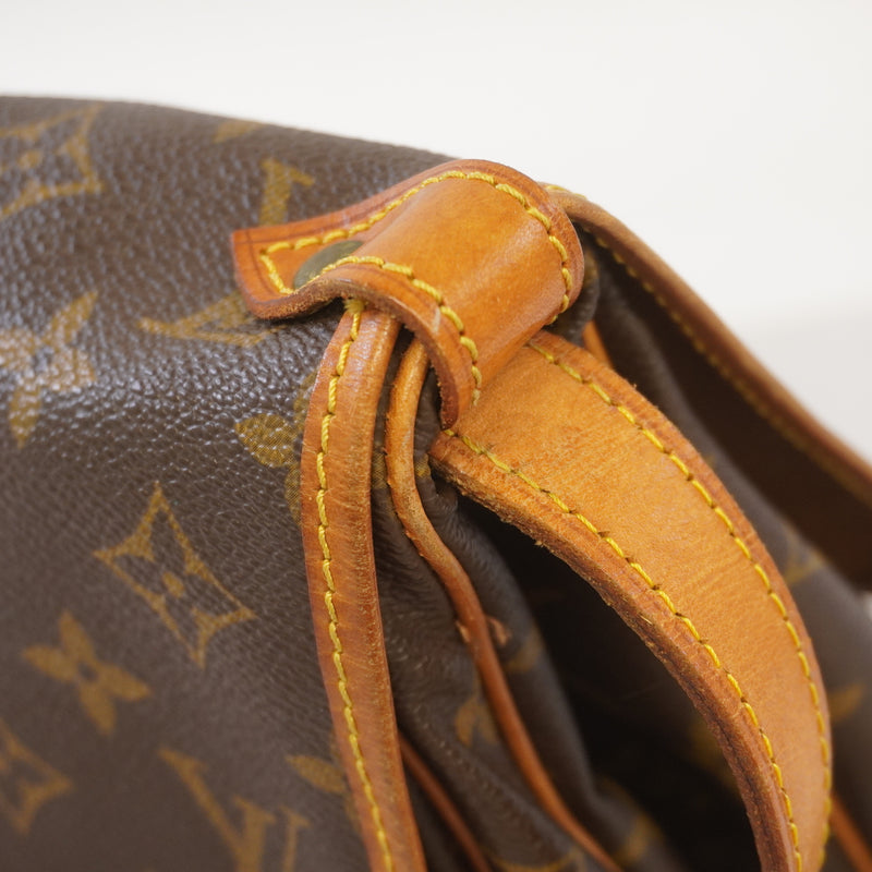 Auth Louis Vuitton Monogram Saumur 30 M42256 Womens Shoulder Bag