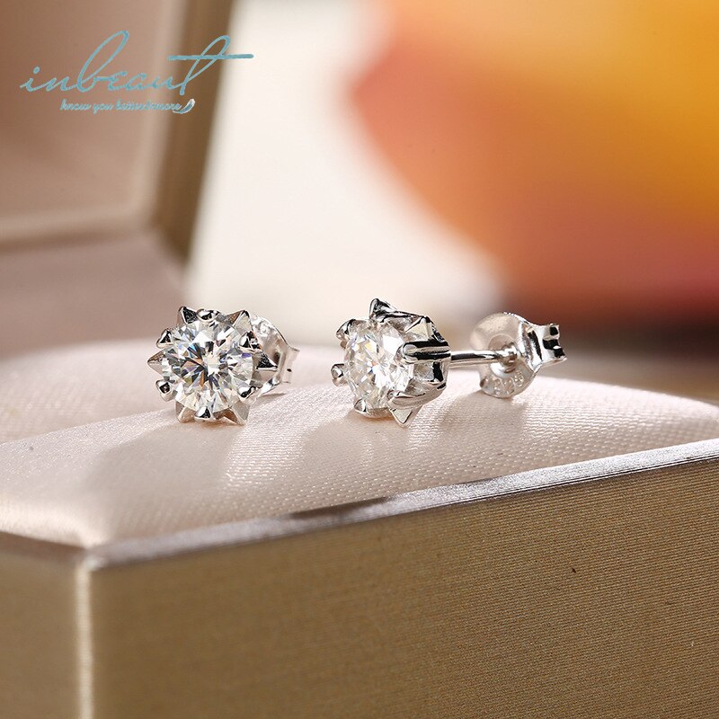 925 Sterling Silver 1 ct total 2 Carat Snowflake Moissanite Stud Earrings