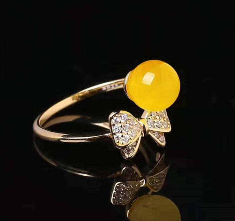 18K Bag Gold and Silver 7mm Natural Yellow Beeswax Ring