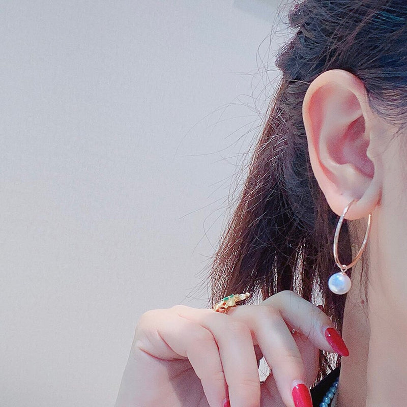 MADALENA SARARA 18K Gold Dangle Circle Earrings with Natural White 8-9mm Freshwater Pearls