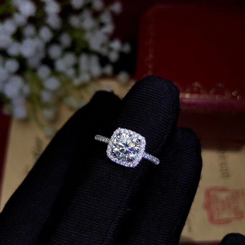 925 Sterling Silver Moissanite Diamond Ring