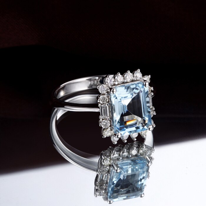 14k Gold Aquamarine Engagement Ring for Her