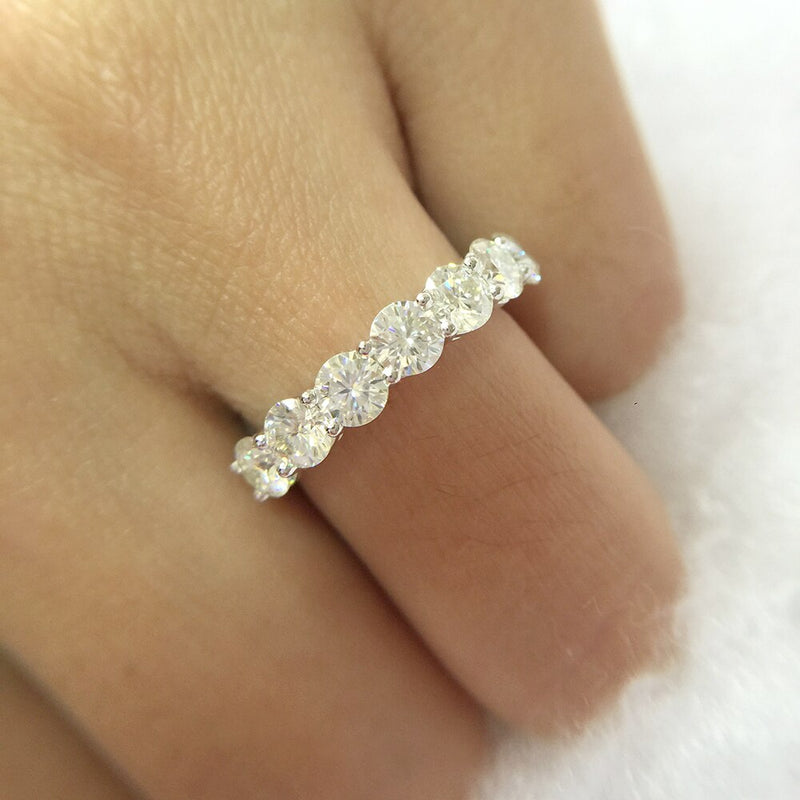 White Gold 2.1ctw Moissanite Round Cut Ring for Women