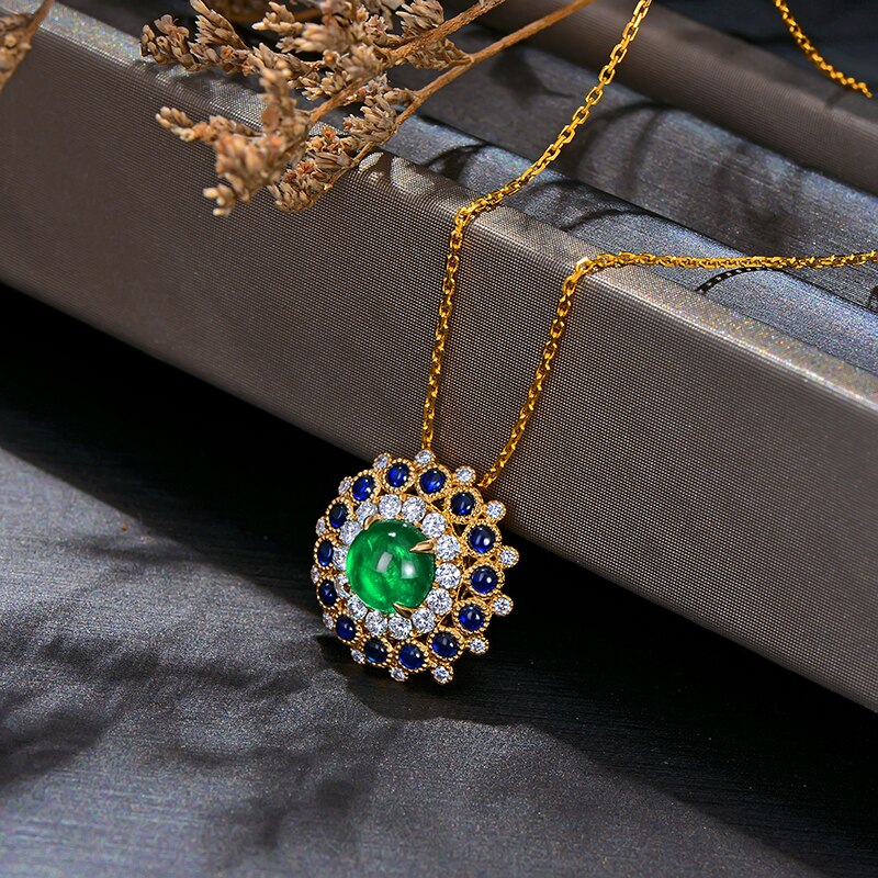 18kt Yellow Gold Emerald and Sapphire Diamond Engagement Pendant for Women